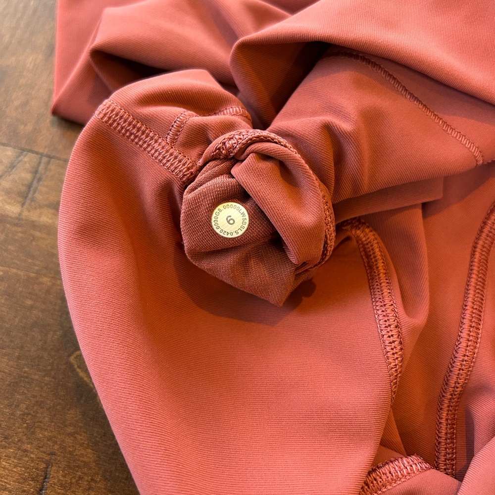Lululemon Wunder Under High-Rise Tight 25” - Picture 6 of 6